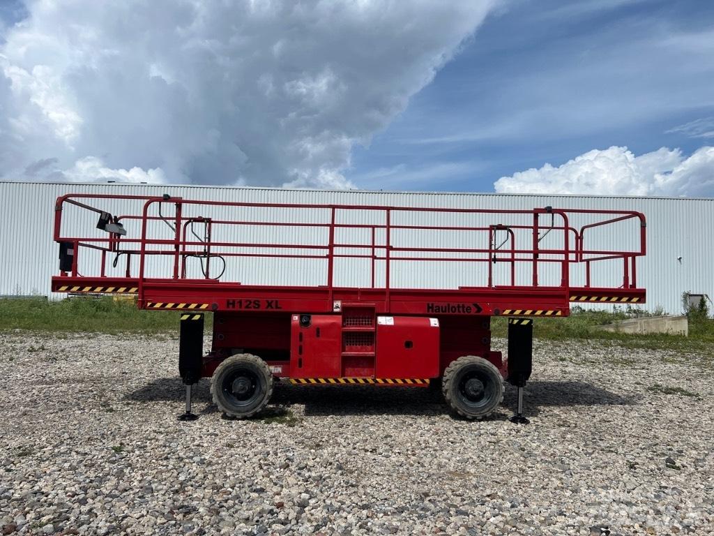 Haulotte H12SXL Scheren-Arbeitsbühnen