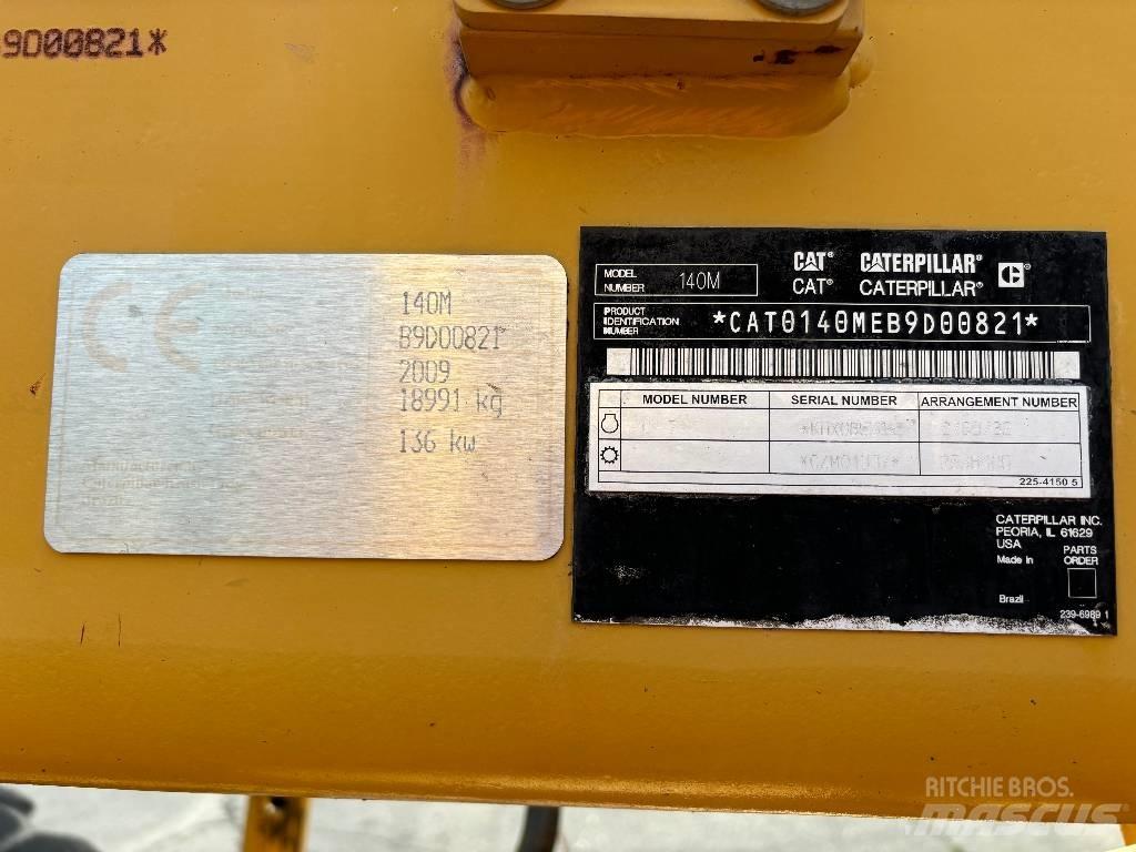 CAT 140 M Grader