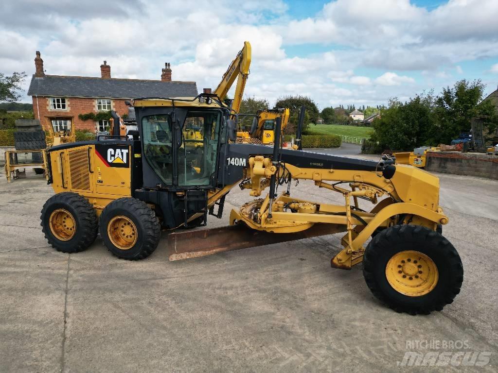 CAT 140 M Grader