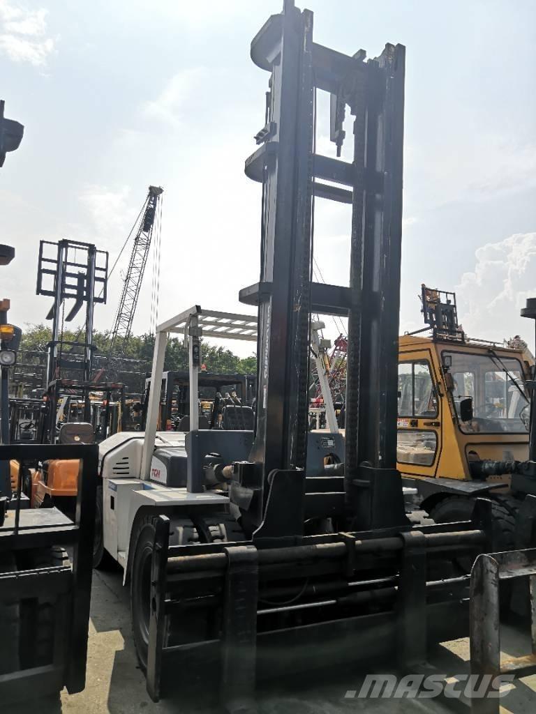 TCM 10 TON Diesel Stapler