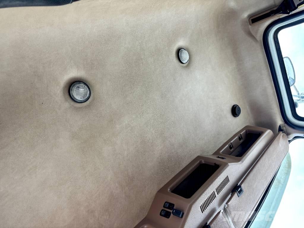 Mack GU713 Bergungsfahrzeuge