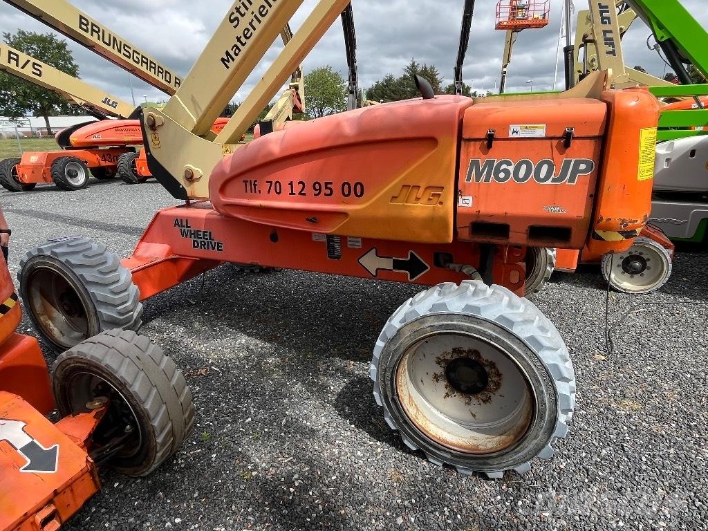 JLG M 600 JP Teleskopbühnen