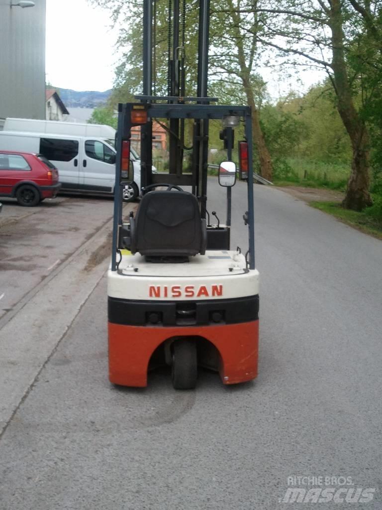 Nissan N01L15U Elektro Stapler