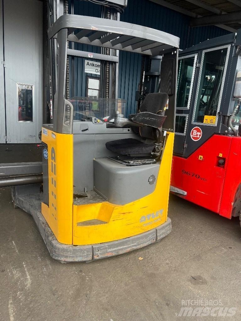 Atlet UFS250 Vierwegestapler