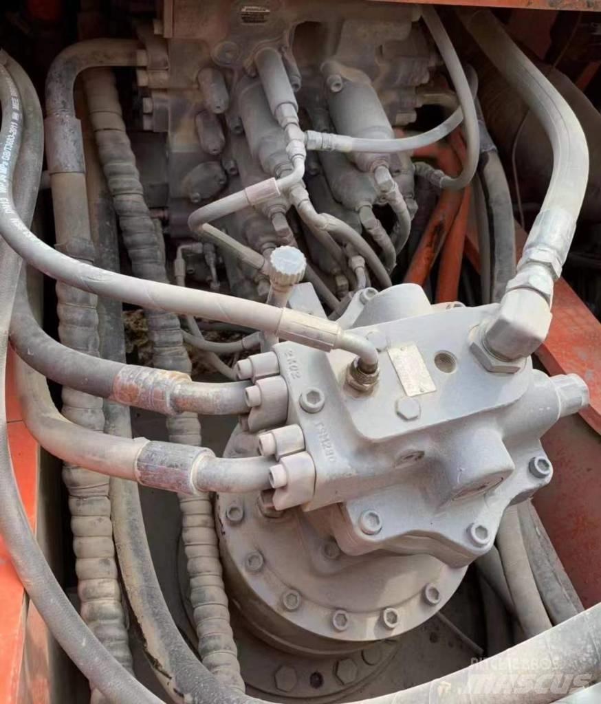 Doosan DX 380 LC Raupenbagger