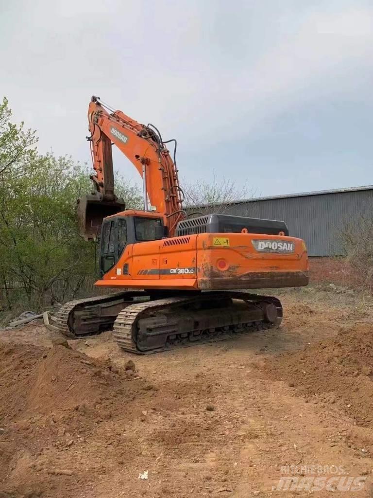 Doosan DX 380 LC Raupenbagger