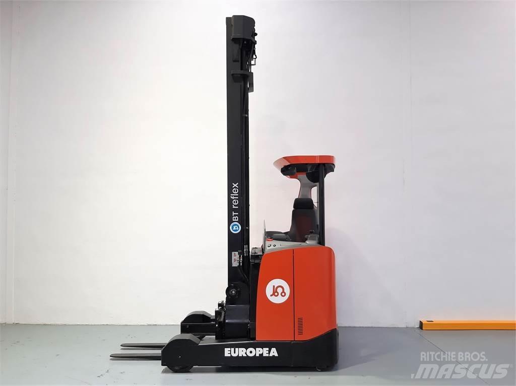 BT RRE 180 E Schubmaststapler