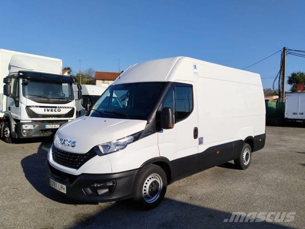 Iveco DAILY 35S16 Lieferwagen