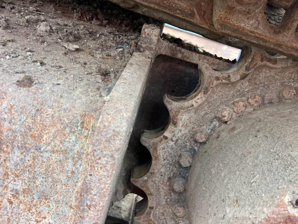 Hyundai HX 220 L Raupenbagger