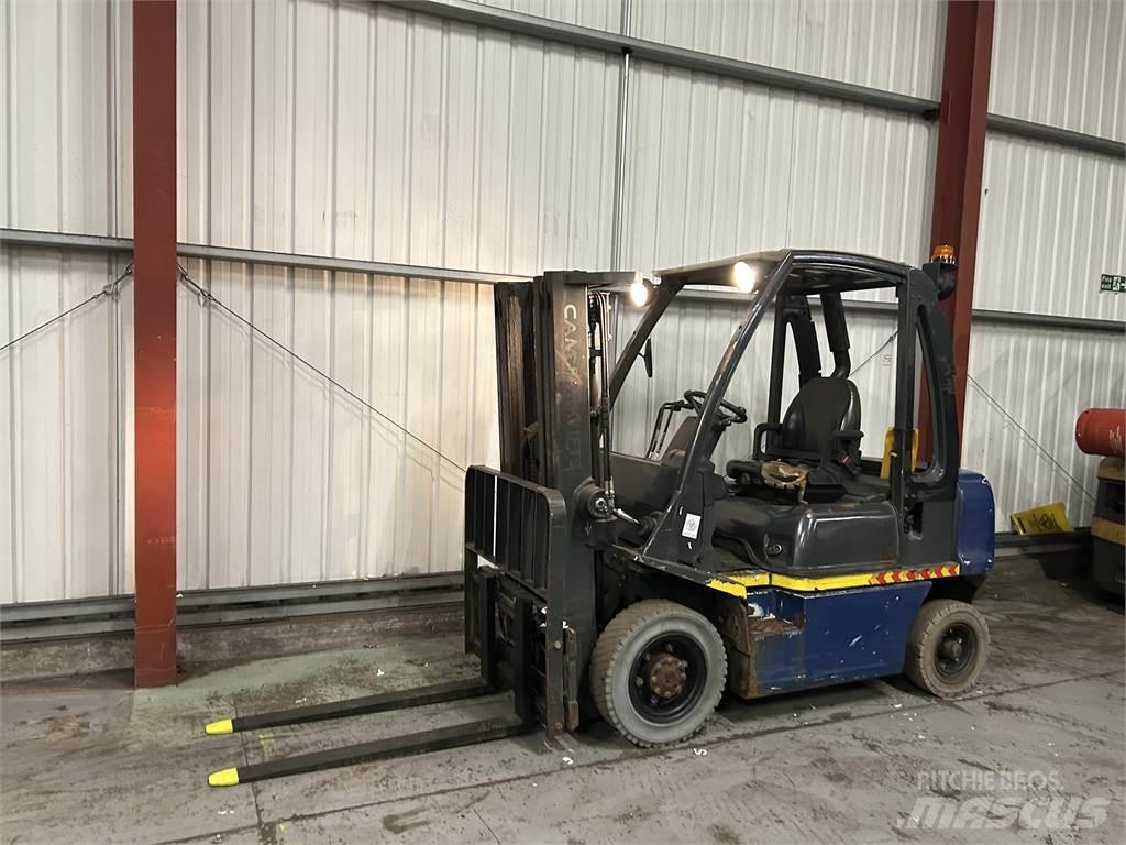 Nissan Y1D2A25Q Diesel Stapler