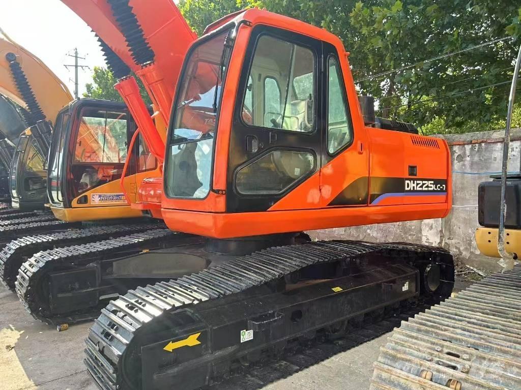 Doosan DH 225 LC-7 Raupenbagger