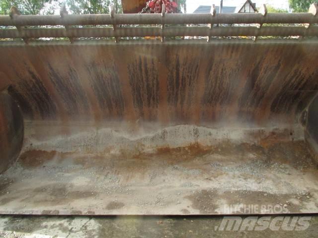 CAT 992 C Schaufeln