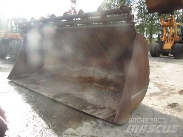 CAT 992 C Schaufeln