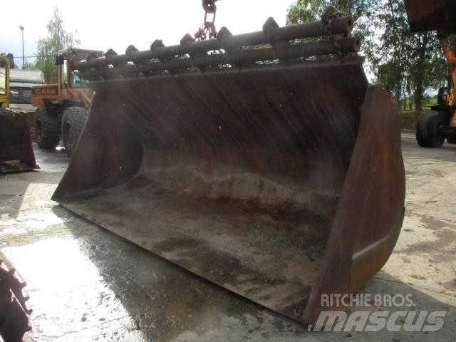 CAT 992 C Schaufeln