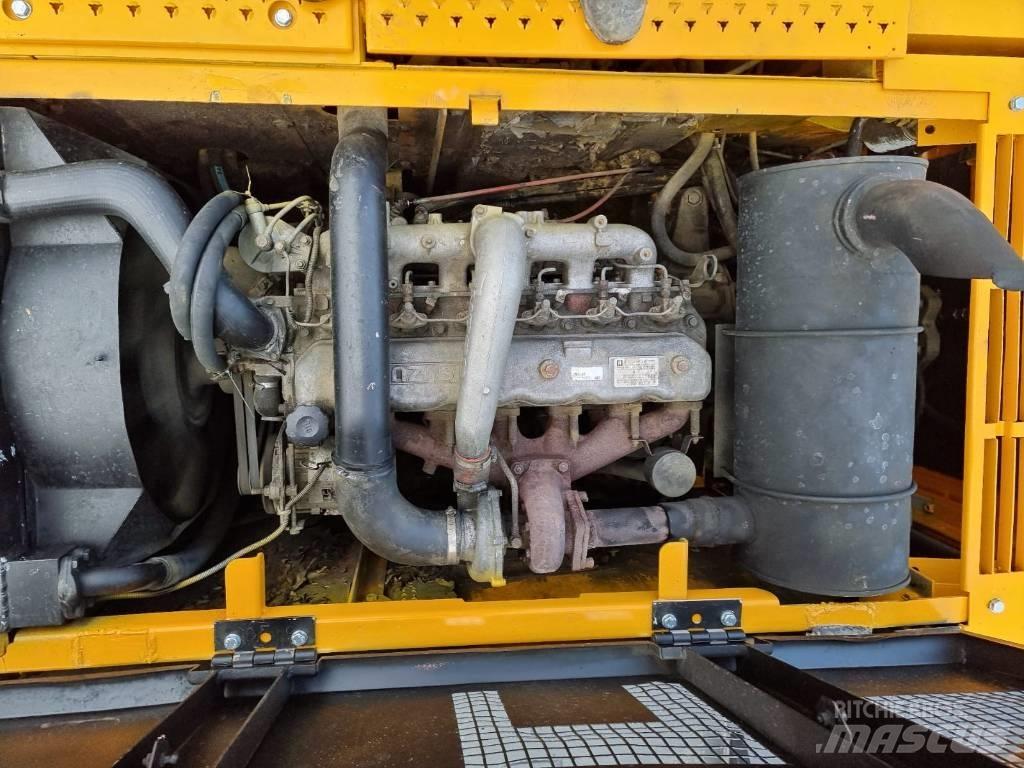JCB JS 220 LC Raupenbagger