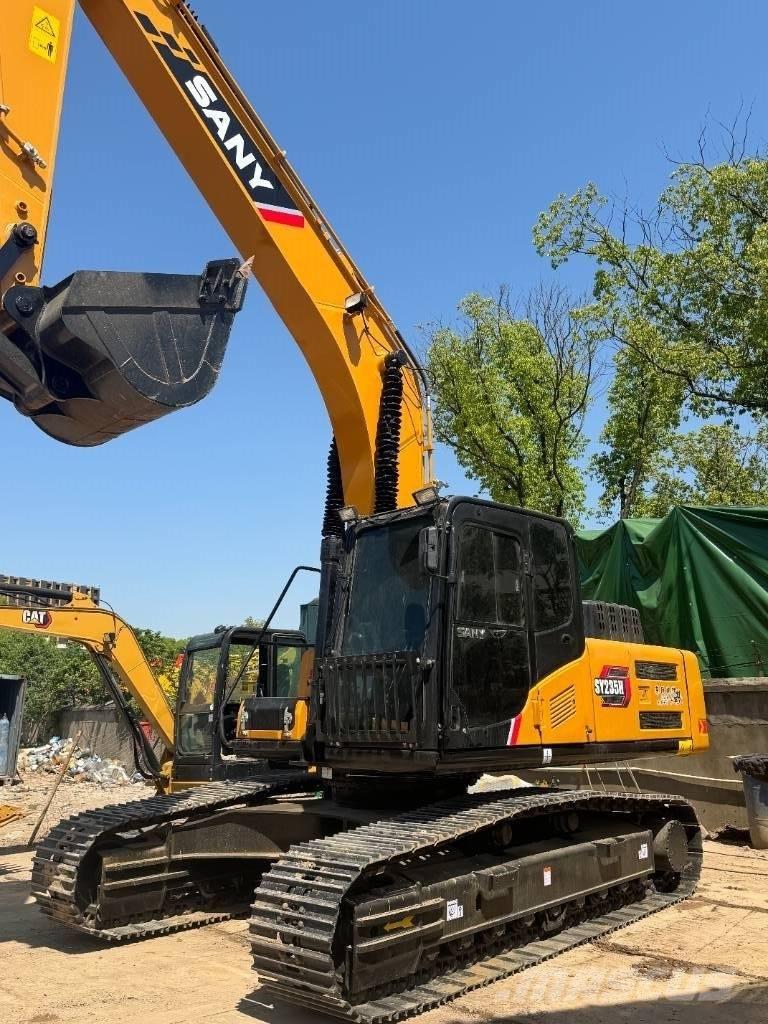 Sany SY 235 Midibagger  7t - 12t