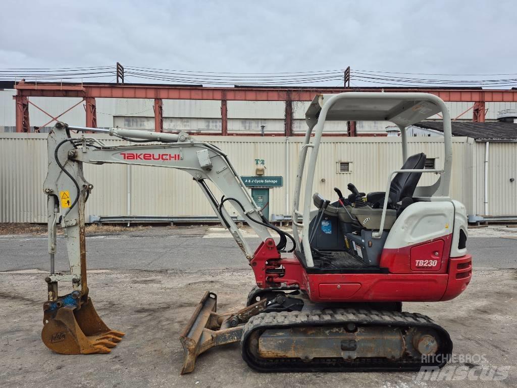 Takeuchi TB 230 Minibagger < 7t