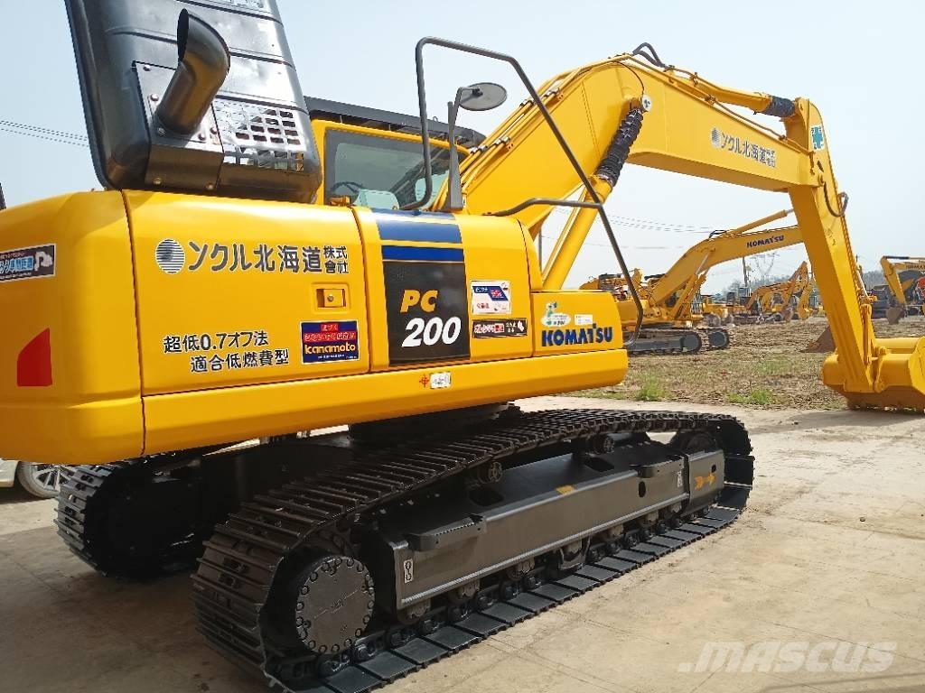 Komatsu PC 200-8 Raupenbagger