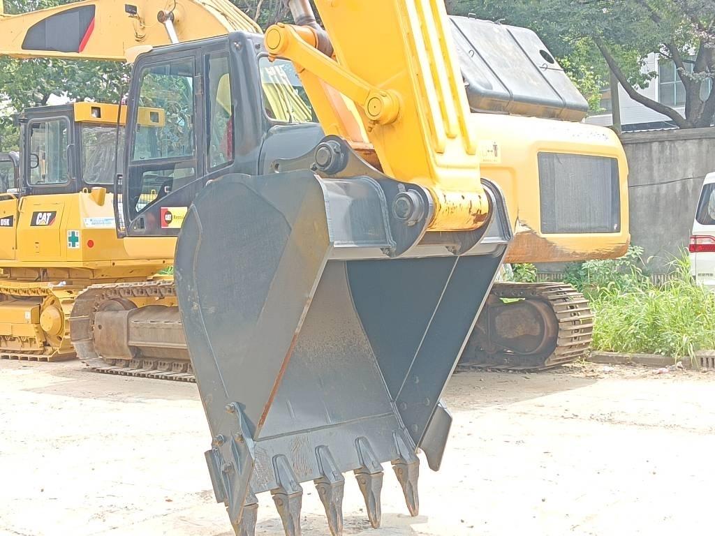 Hyundai R220LC-9S Raupenbagger
