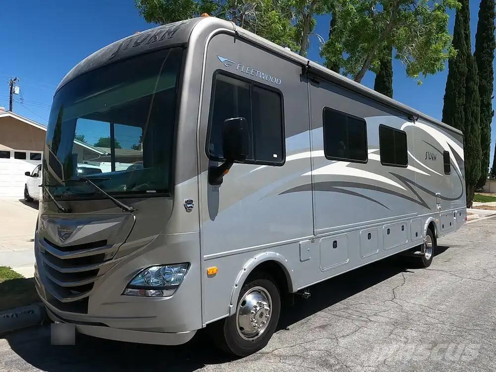 Fleetwood Storm 32V Sonstige Baumaschinen