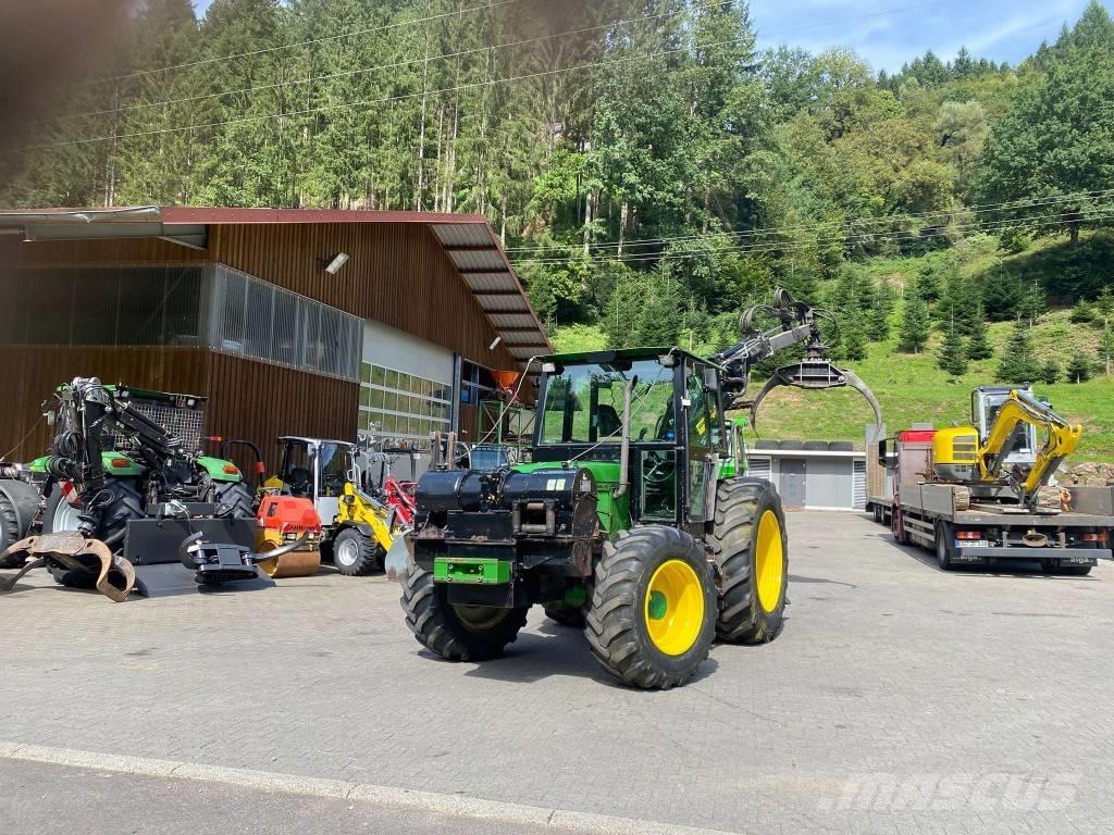 John Deere 6400 Forsttraktoren