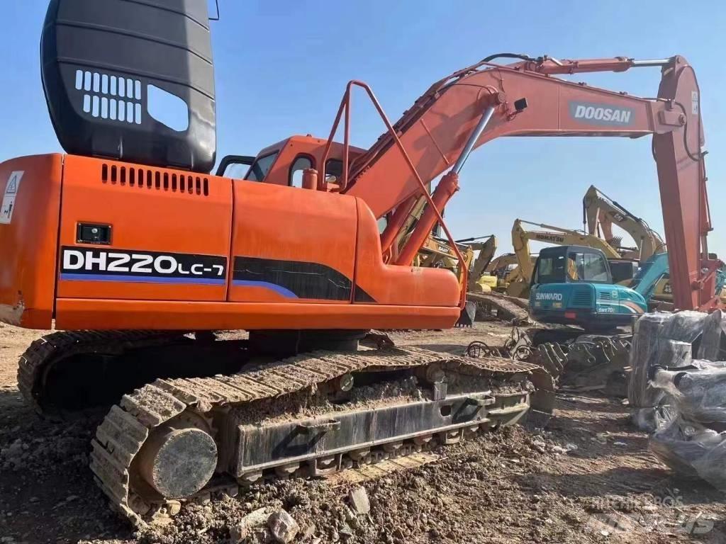 Doosan DH 220 Raupenbagger