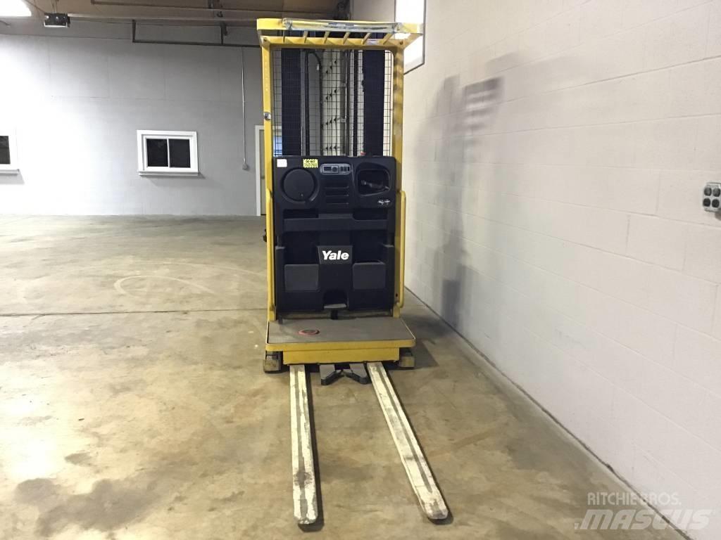 Yale OS030EFN24TE095 Mittelhub-Kommissionierer