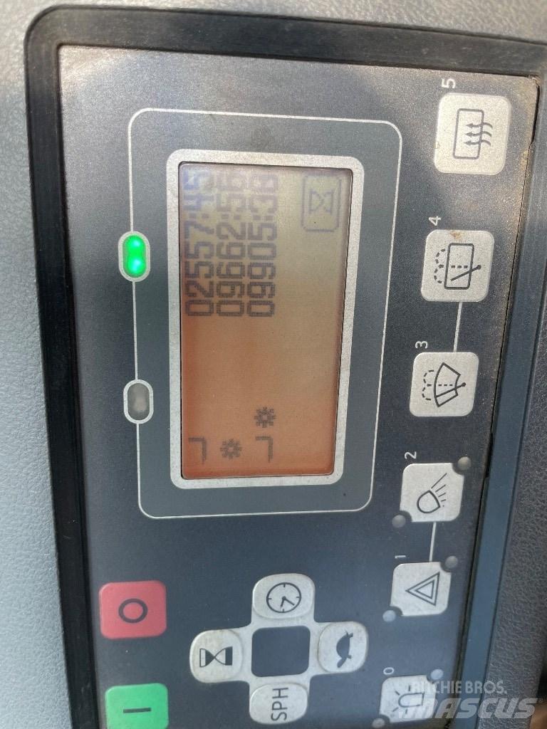 Toyota 8FBMT30 Elektro Stapler
