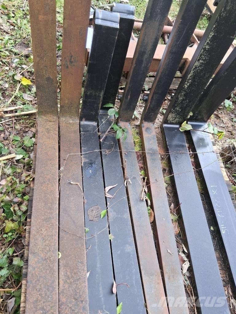 JCB Q FIT FORKS Weitere Lade- und Grabgeräte