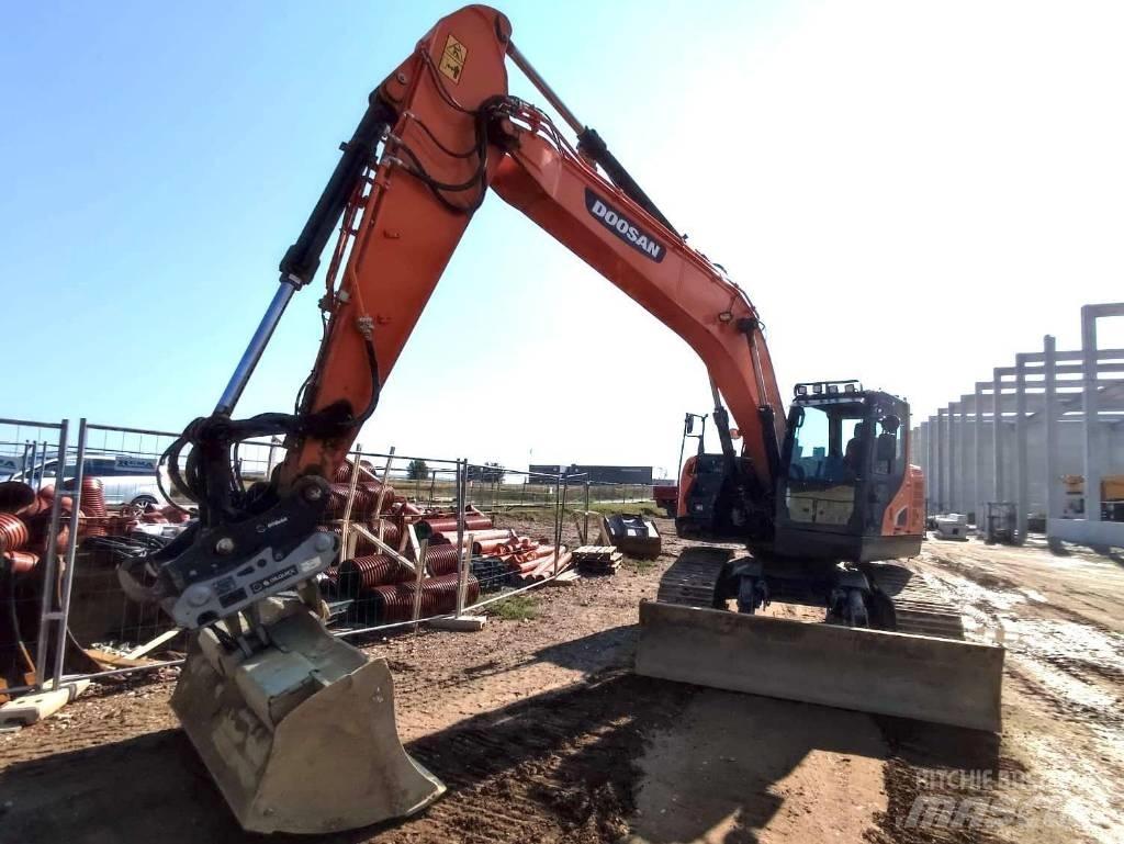 Doosan DX 235 LCR-5 Raupenbagger
