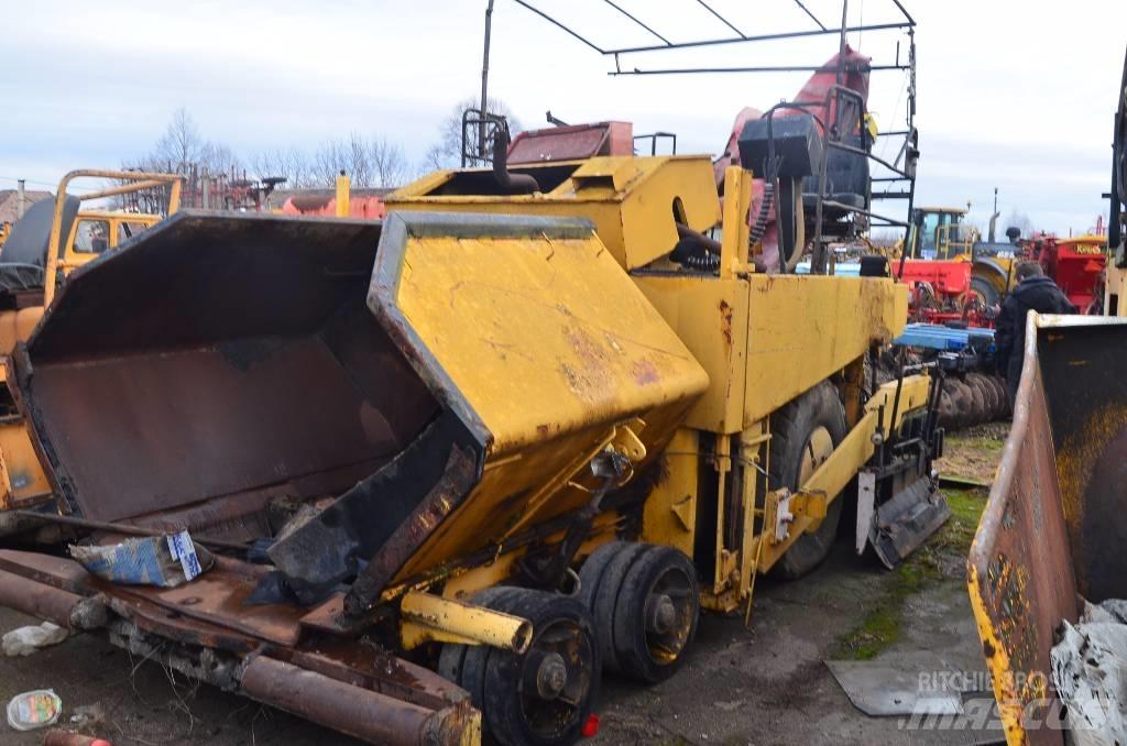 Demag DF 100 P Strassenfertiger