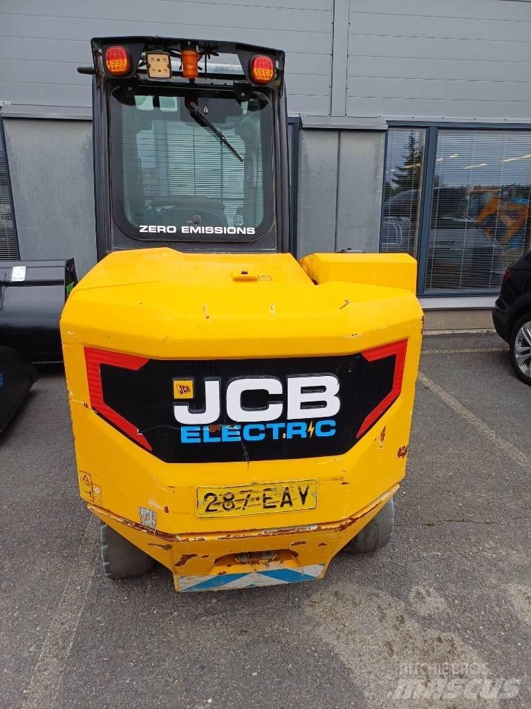 JCB Teletrukki Elektro Stapler