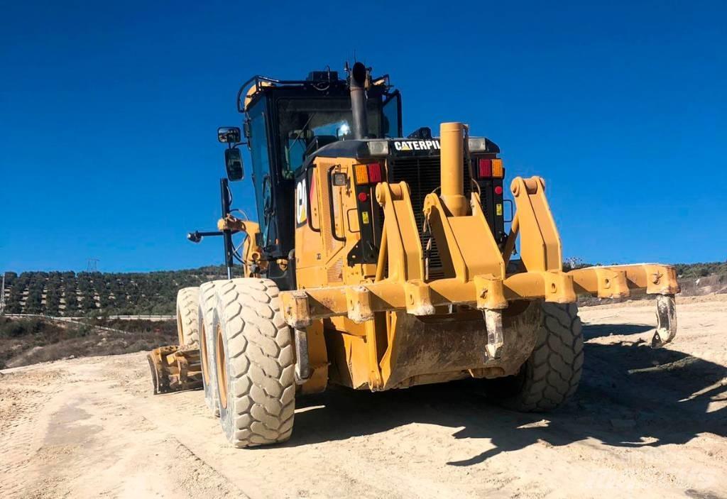 CAT 14 M Grader