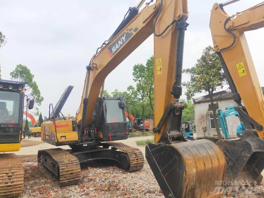 Sany SY215-9 Raupenbagger