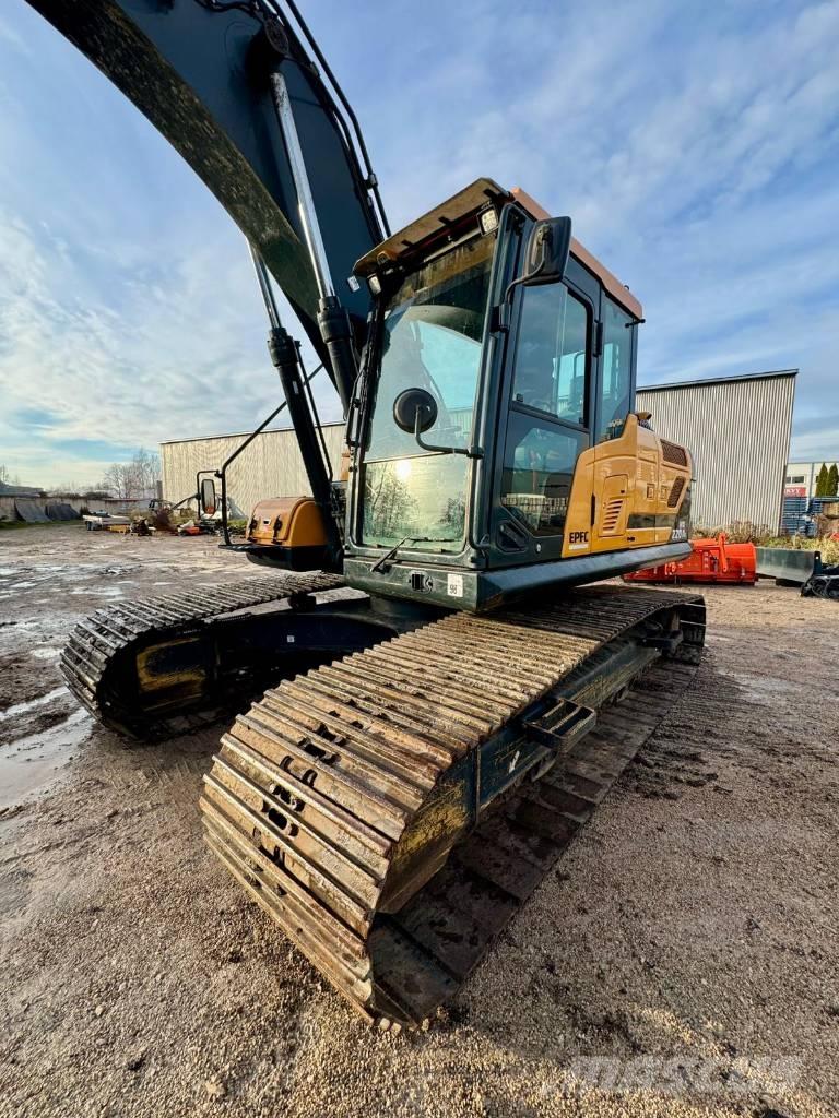 Hyundai HX 220 AL Raupenbagger