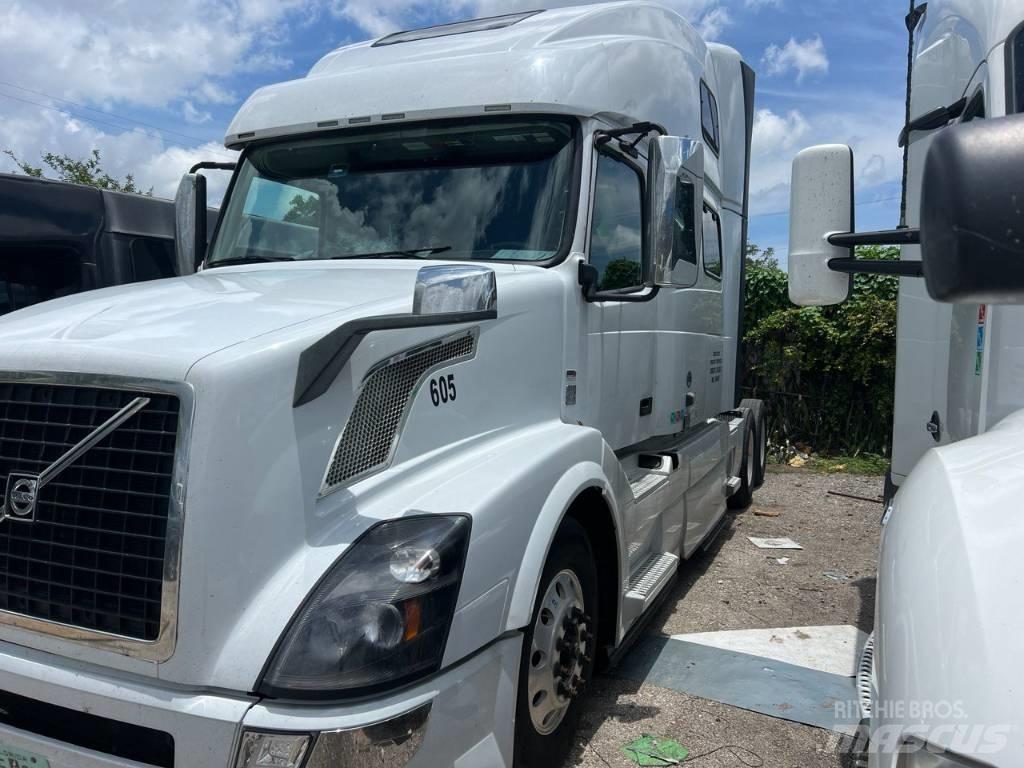 Volvo VNL 780 Sattelzugmaschinen