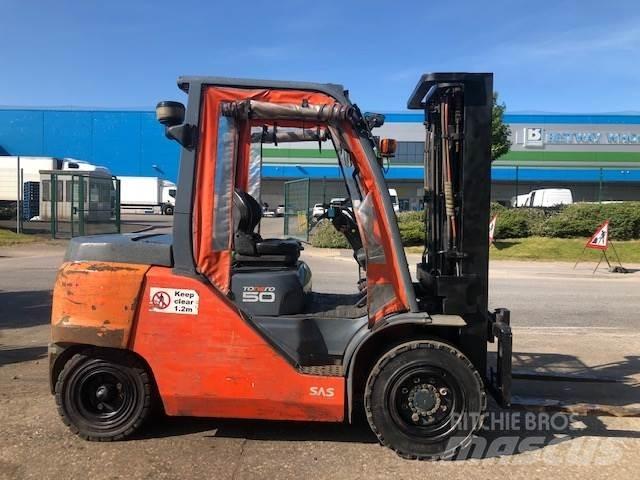 Toyota 40-8FD45N Diesel Stapler