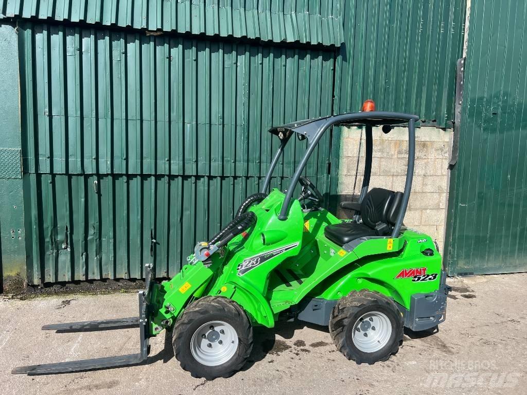 Avant 523 Minilader
