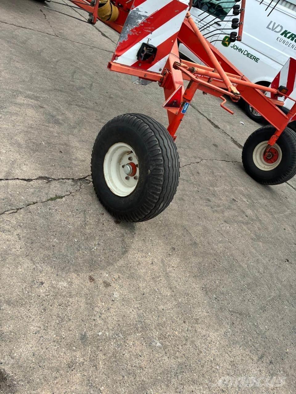 Kuhn GA 7301 Schwader