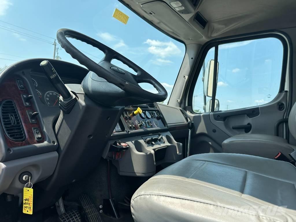 Freightliner M2 Müllwagen