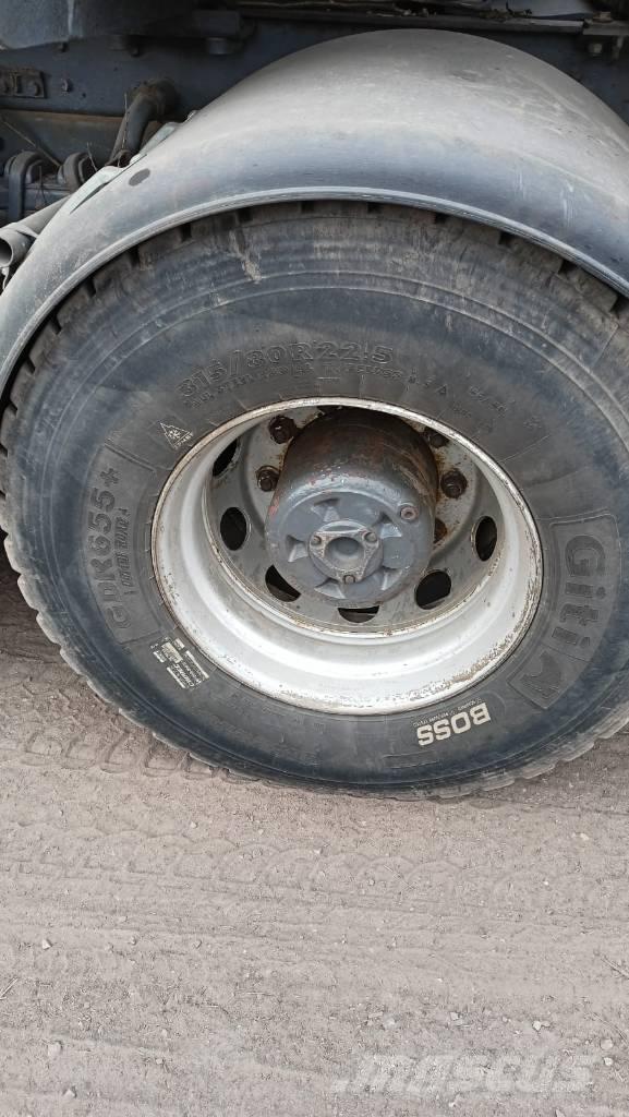 Scania R 730 Holzfahrzeuge