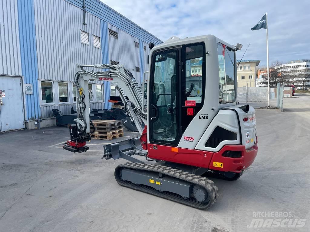 Takeuchi TB 225 Minibagger < 7t