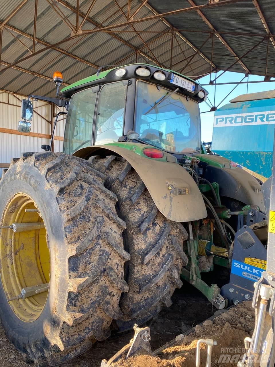 John Deere 6155R Traktoren