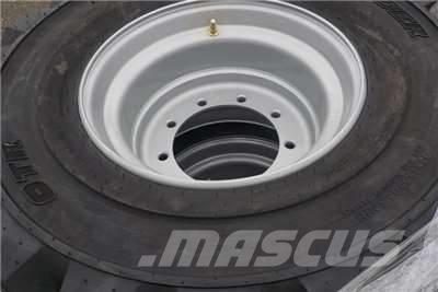 JLG Tyres Reifen und Schläuche