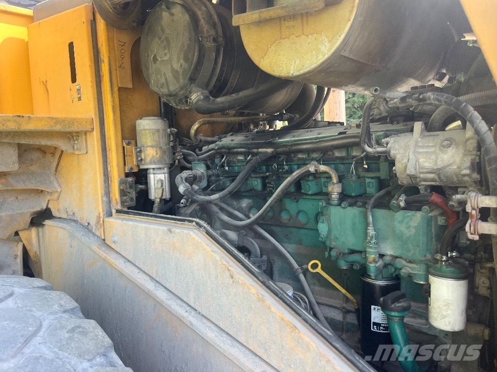 Volvo L 120 E Radlader