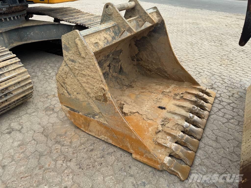 Liebherr R 926 LC Raupenbagger