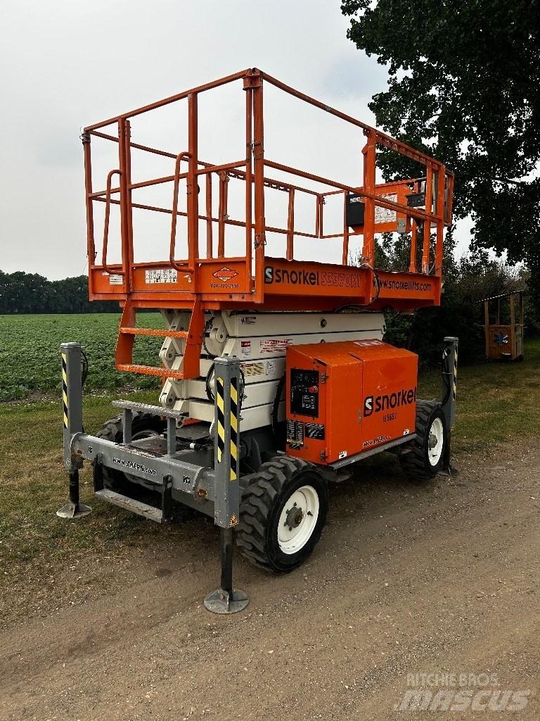 Snorkel S 3370 RT Scheren-Arbeitsbühnen