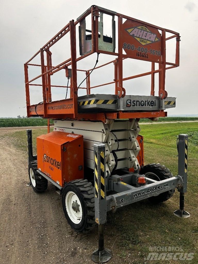 Snorkel S 3370 RT Scheren-Arbeitsbühnen