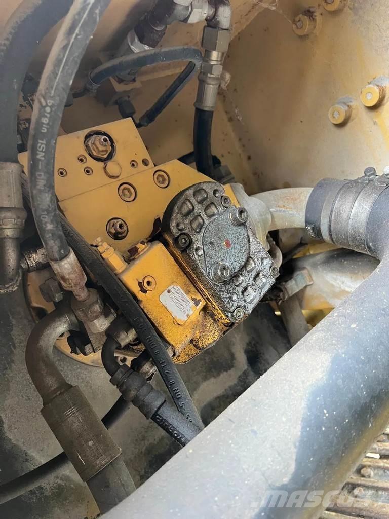 CAT 211B Raupenbagger