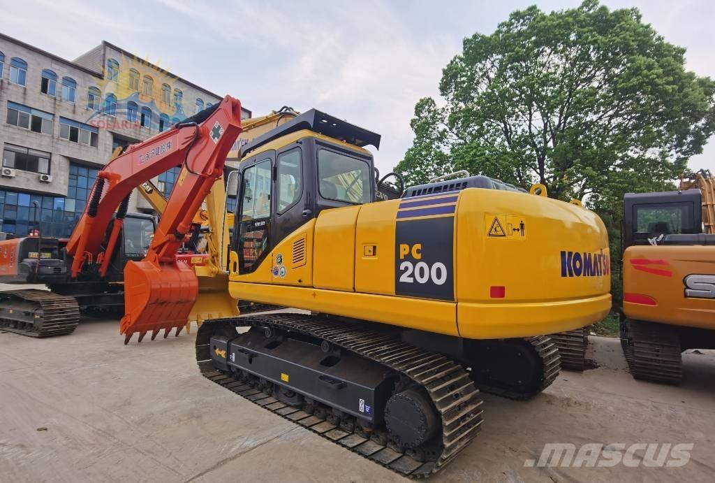 Komatsu PC 200-8 Raupenbagger